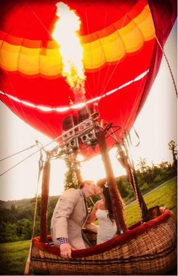 balloon wedding - exotic wedding venues